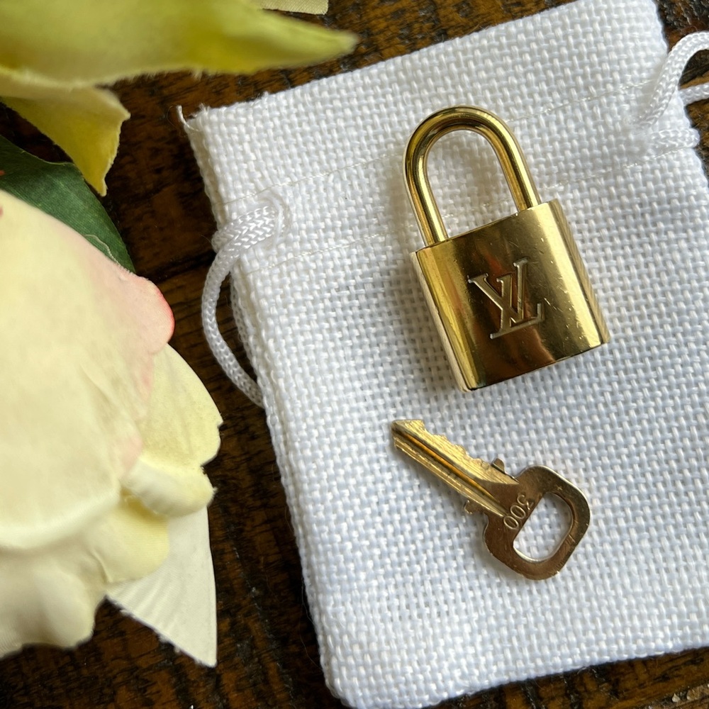 Louis Vuitton Padlock & Key No. 315
